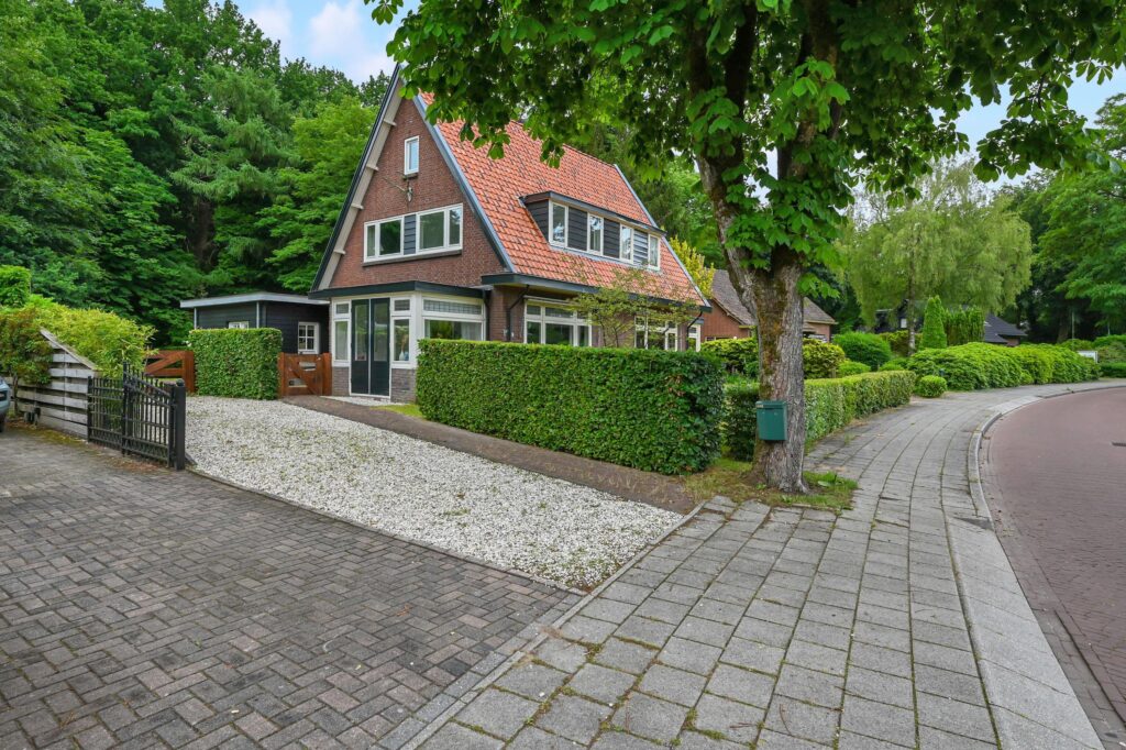 Kastanjelaan 17 in Putten, 3881 EL