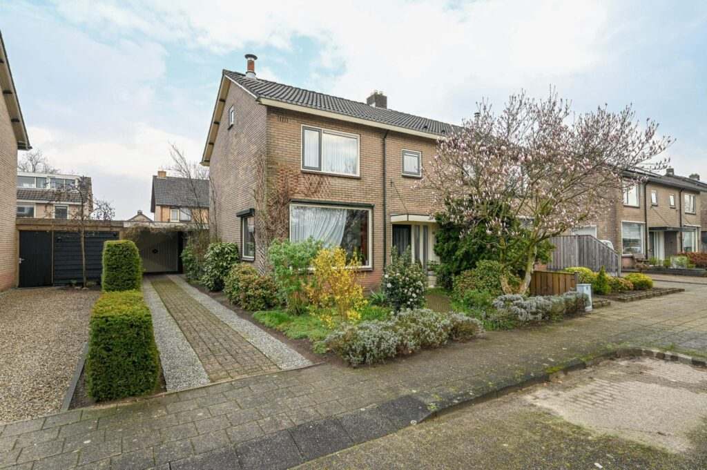 Groeneveltstraat 16 in Putten, 3882 XG