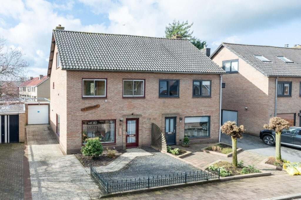 Peppelerweg 28 in Putten, 3881 XK